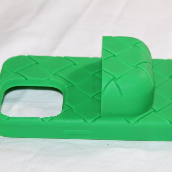 Bottega Veneta iPhone 15 Pro Intrecciato Weave Holder Case Ear Pod Holder - Picture 8 of 9